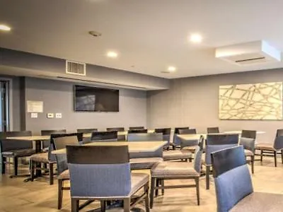 Best Western Plus Media Center Inn y Suites Burbank Hotel