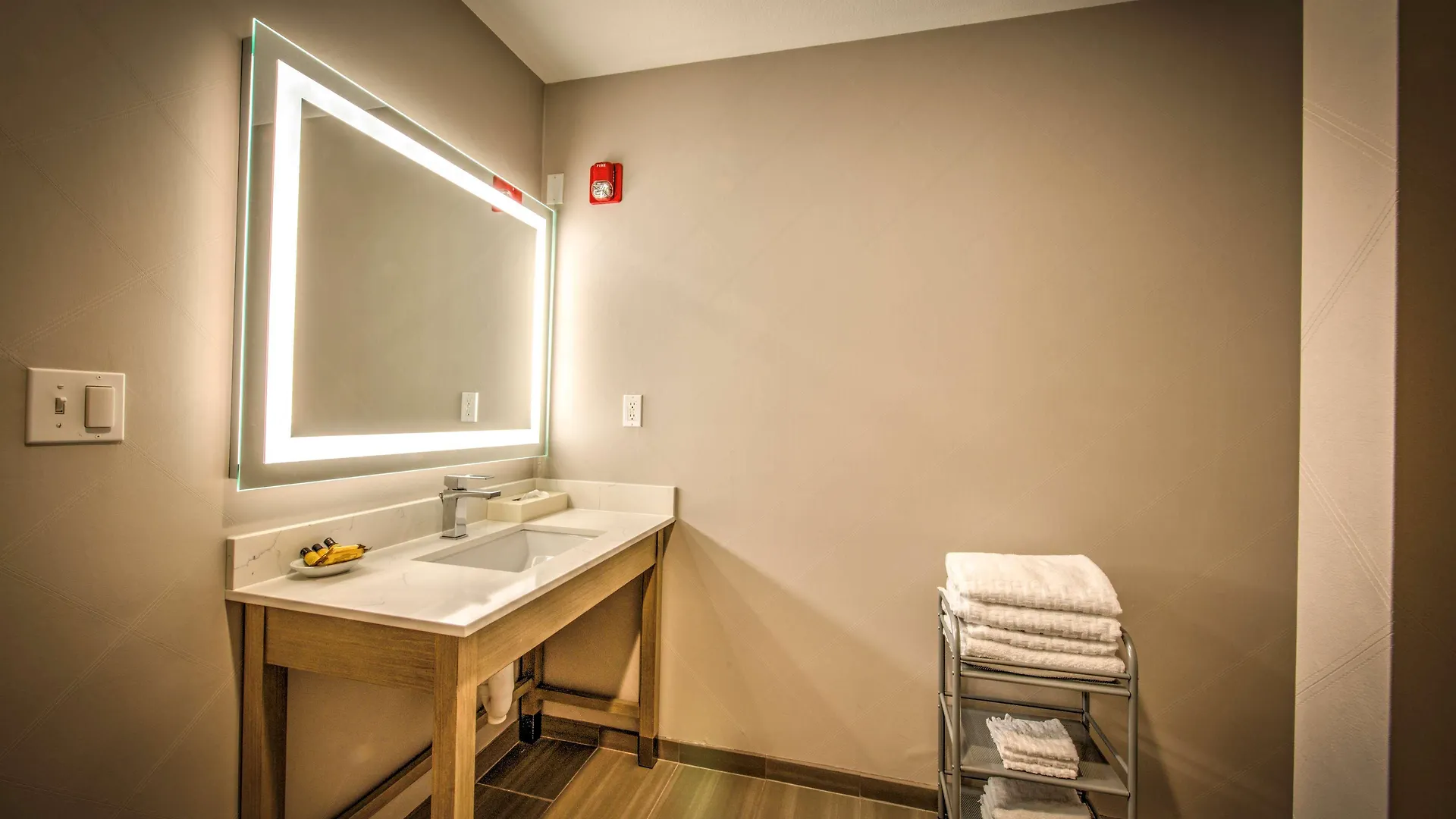 Best Western Plus Media Center Inn y Suites Burbank