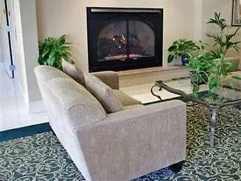 Best Western Plus Media Center Inn y Suites Burbank Hotel