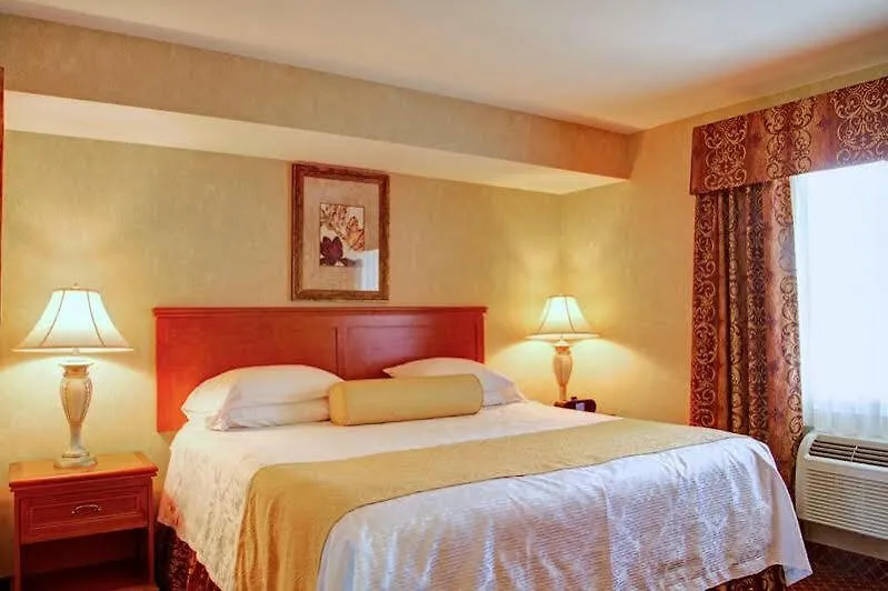 Best Western Plus Media Center Inn y Suites Burbank Hotel